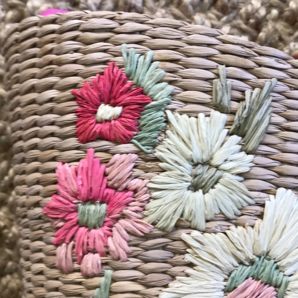 Vintage Woven Straw Floral Tote with Bamboo Handles & Solid Pink Lining - Picture 16 of 17